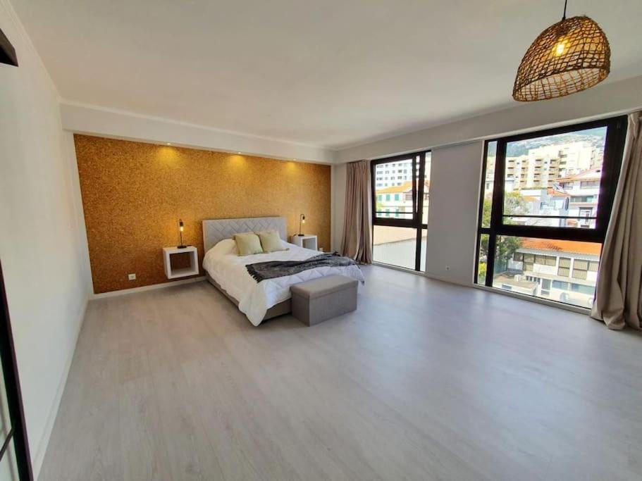 City Hall Apartment With Free Parking Φουνκάλ Εξωτερικό φωτογραφία
